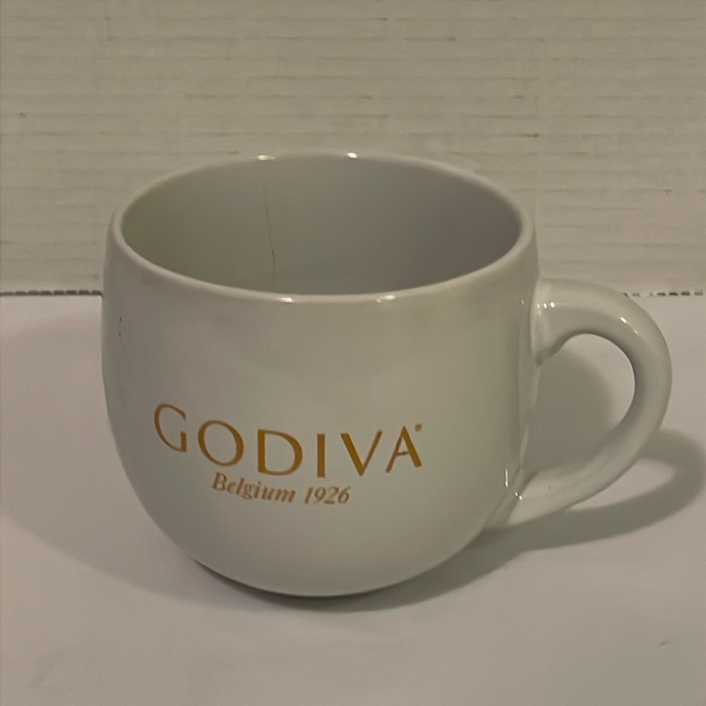 Godiva coffee mug.